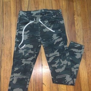 Army fatigue joggers